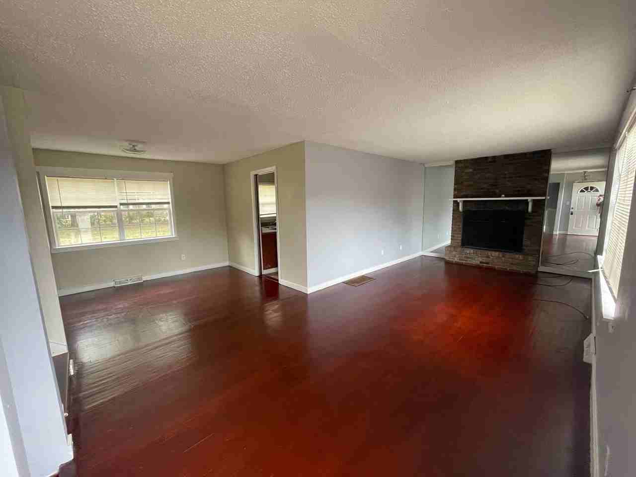 532 10th Ave Nw - Photo 3 of 19