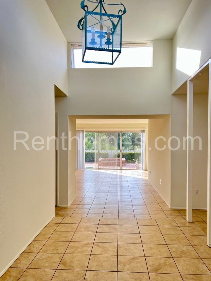 3055 Karnes Way - Photo 2 of 32