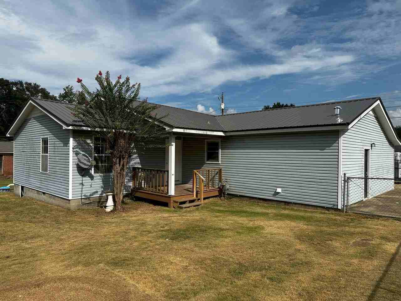3416 36th Ct - Photo 2 of 23