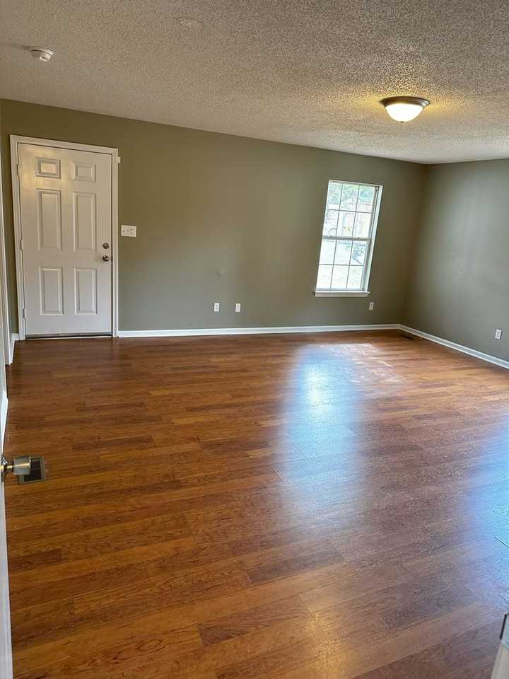 3416 36th Ct - Photo 4 of 23