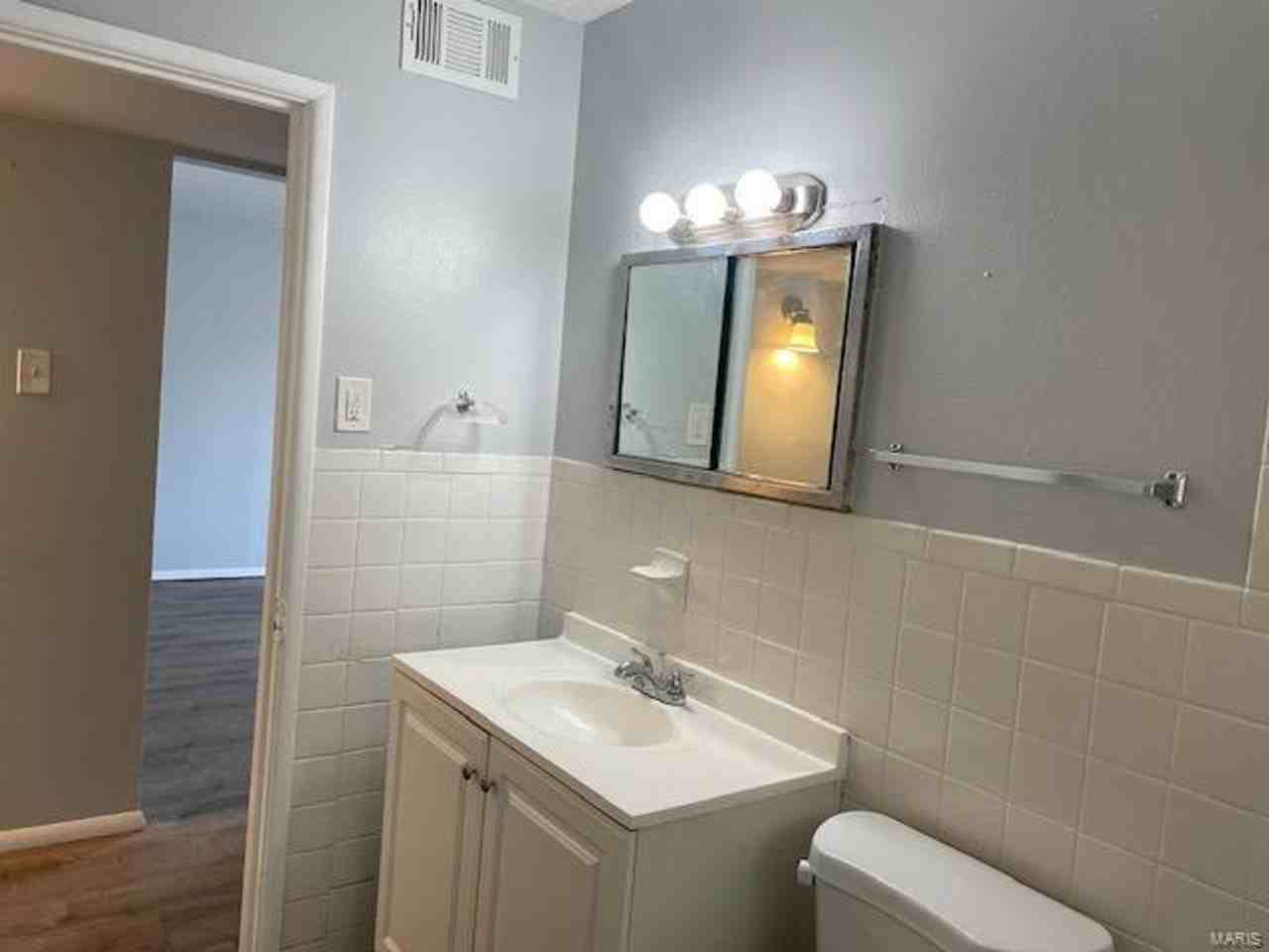 3648 Edmundson Rd - Photo 6 of 9