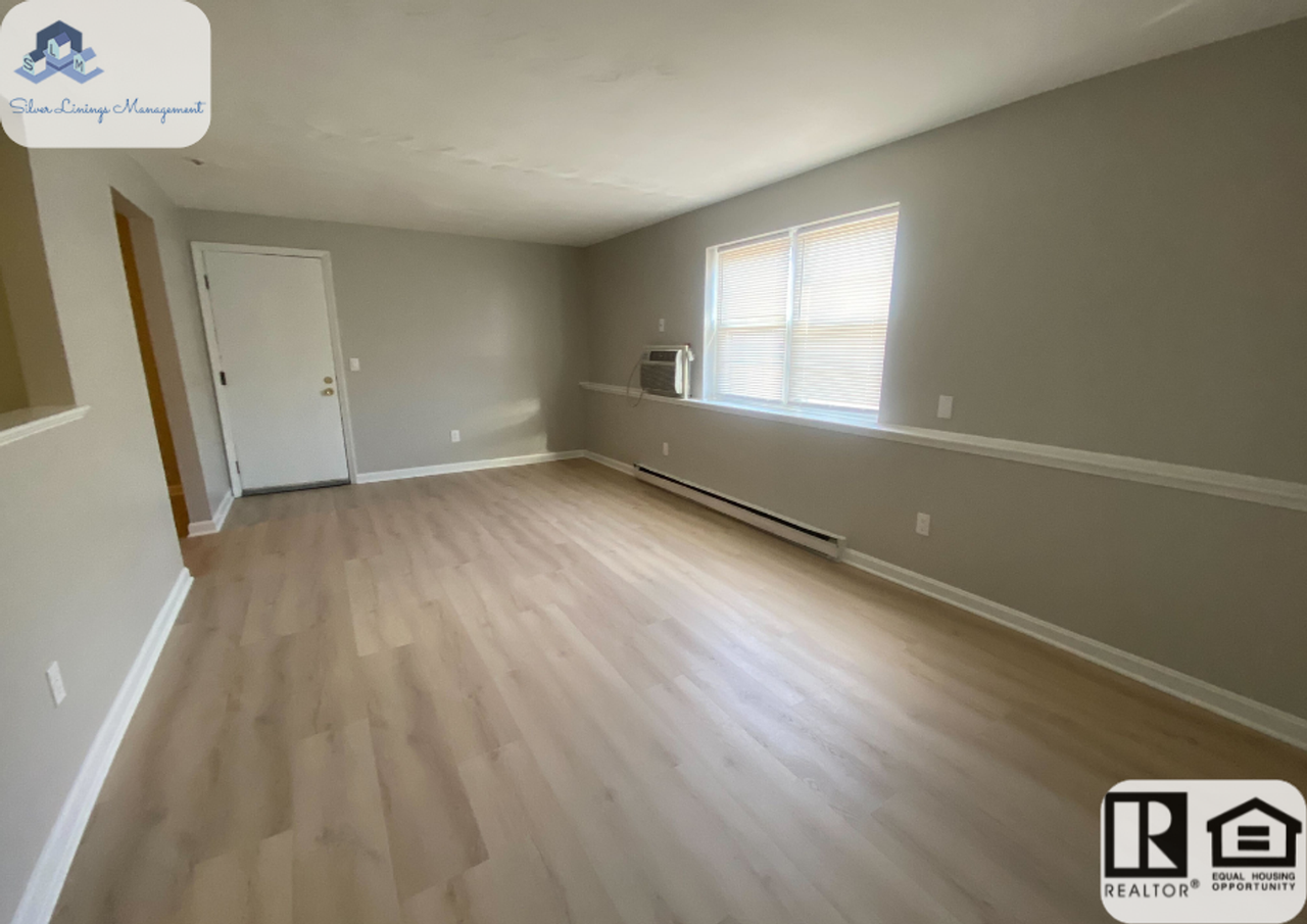 740 Central St - Photo 7 of 12