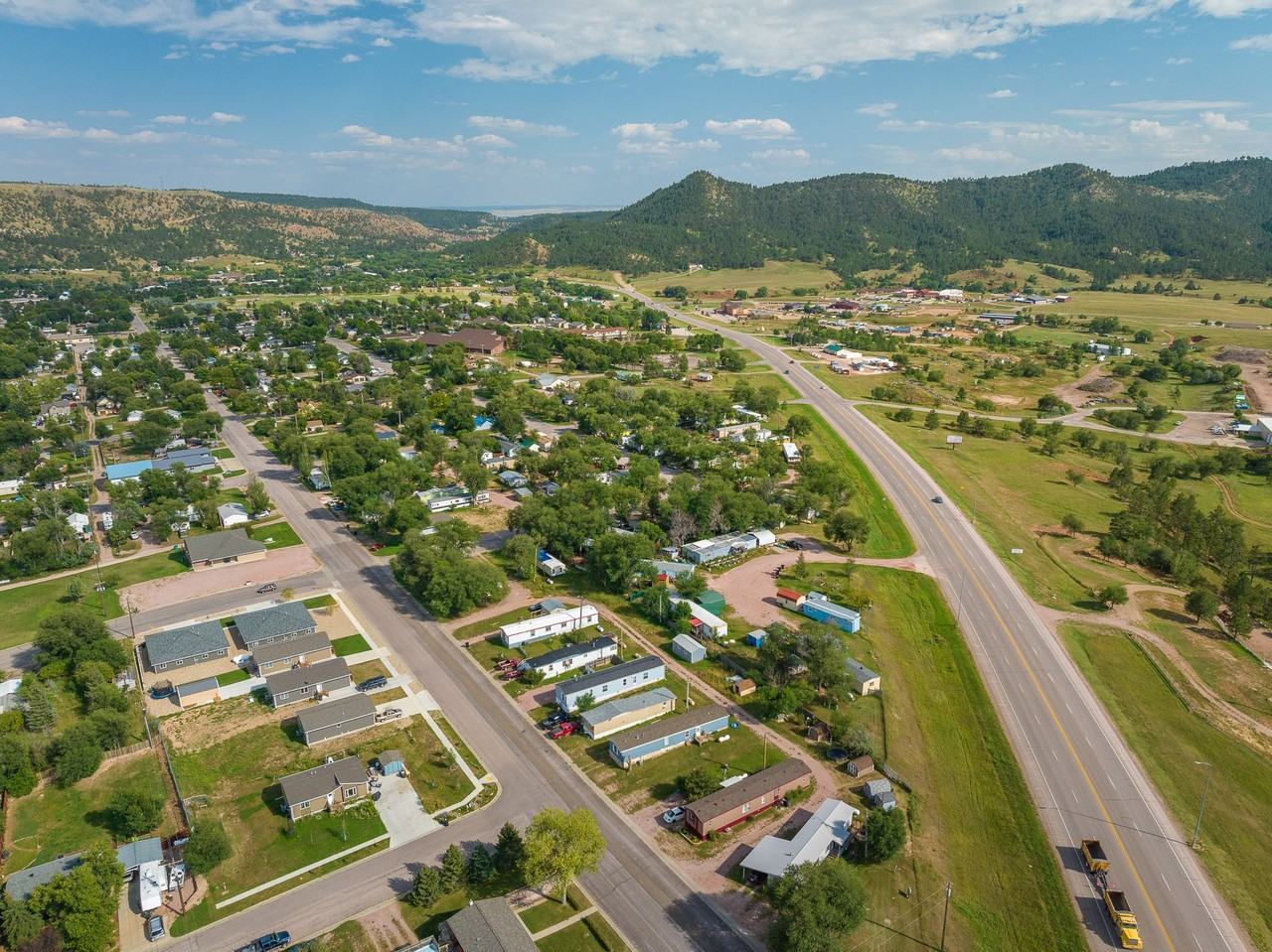 Grandview Court - Photo 2 of 13