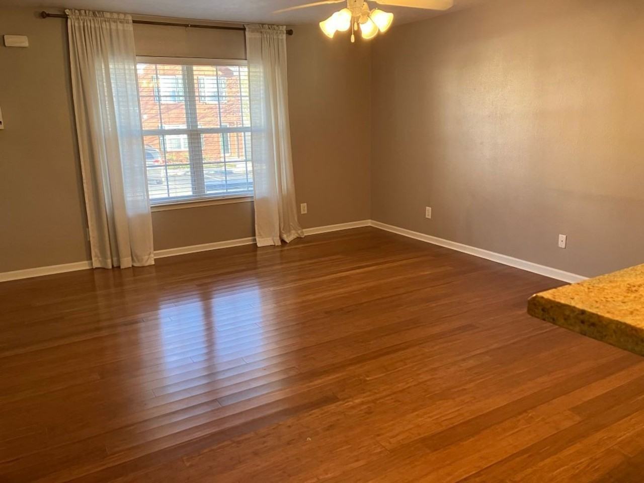 1910 Shaylin Loop - Photo 2 of 20