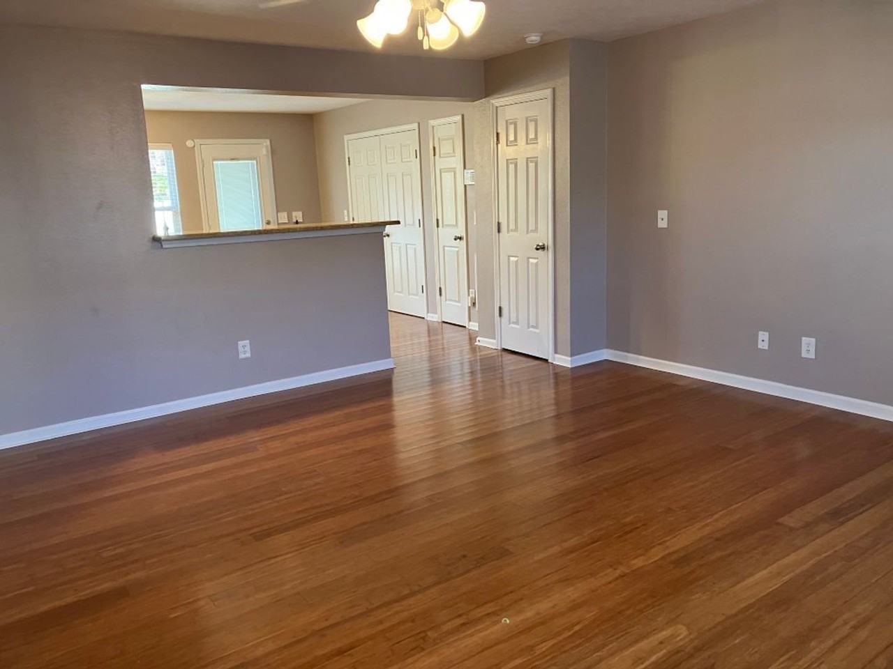 1910 Shaylin Loop - Photo 3 of 20