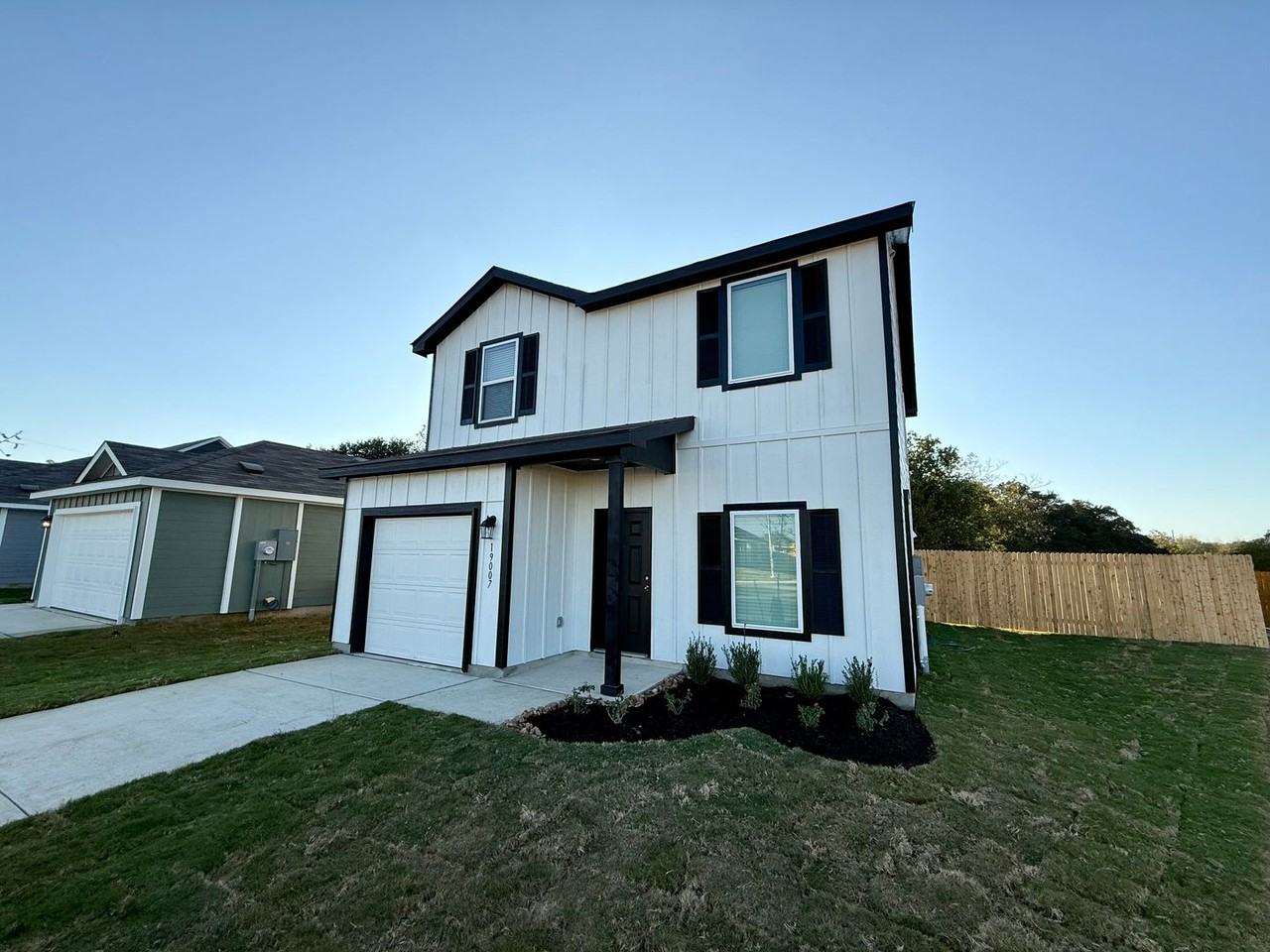 19007 Alta Trce - Photo 3 of 26