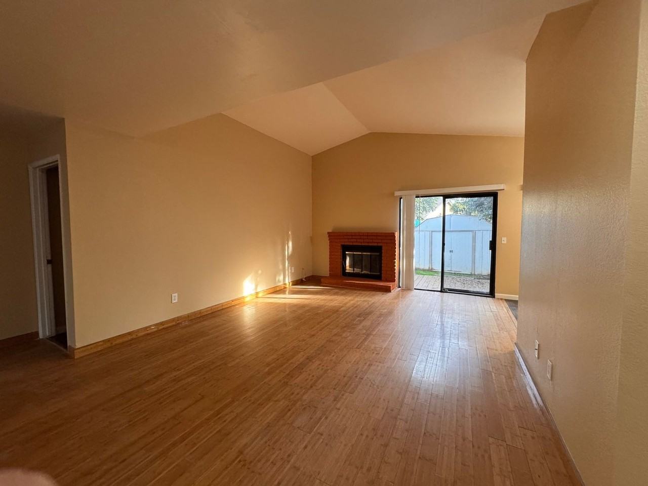 259 Dartford St - Photo 3 of 12