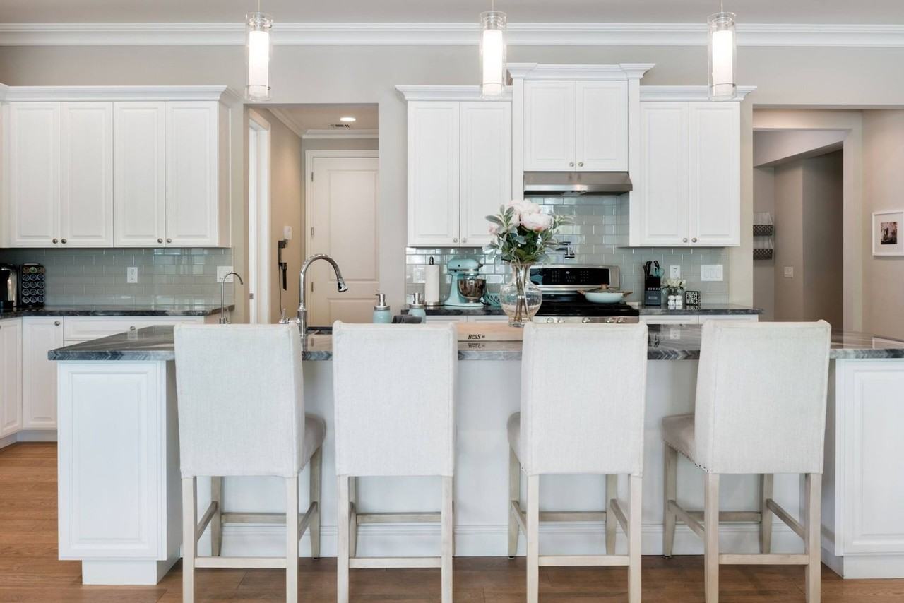 3706 E Clarendon Ave - Photo 5 of 48