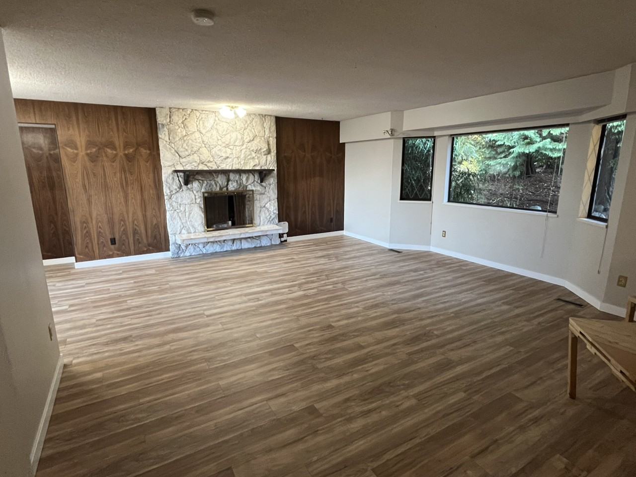 1023 Dory St - Photo 3 of 12