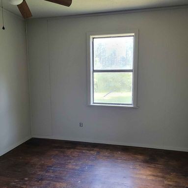 32261 Mississippi St - Photo 3 of 15