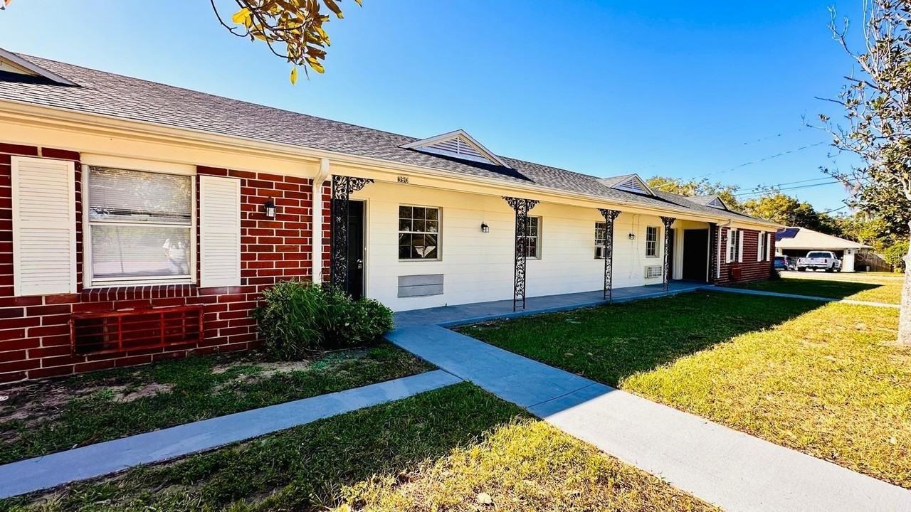 390 W Haines Blvd