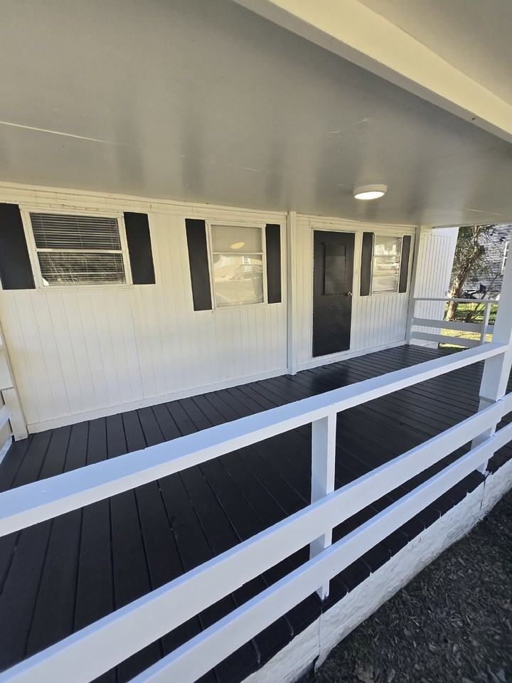 997 W Elmwood Dr #B - Photo 2 of 9