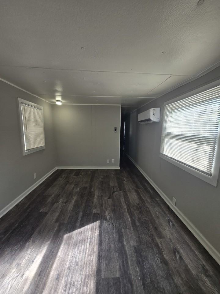 997 W Elmwood Dr #B - Photo 6 of 9