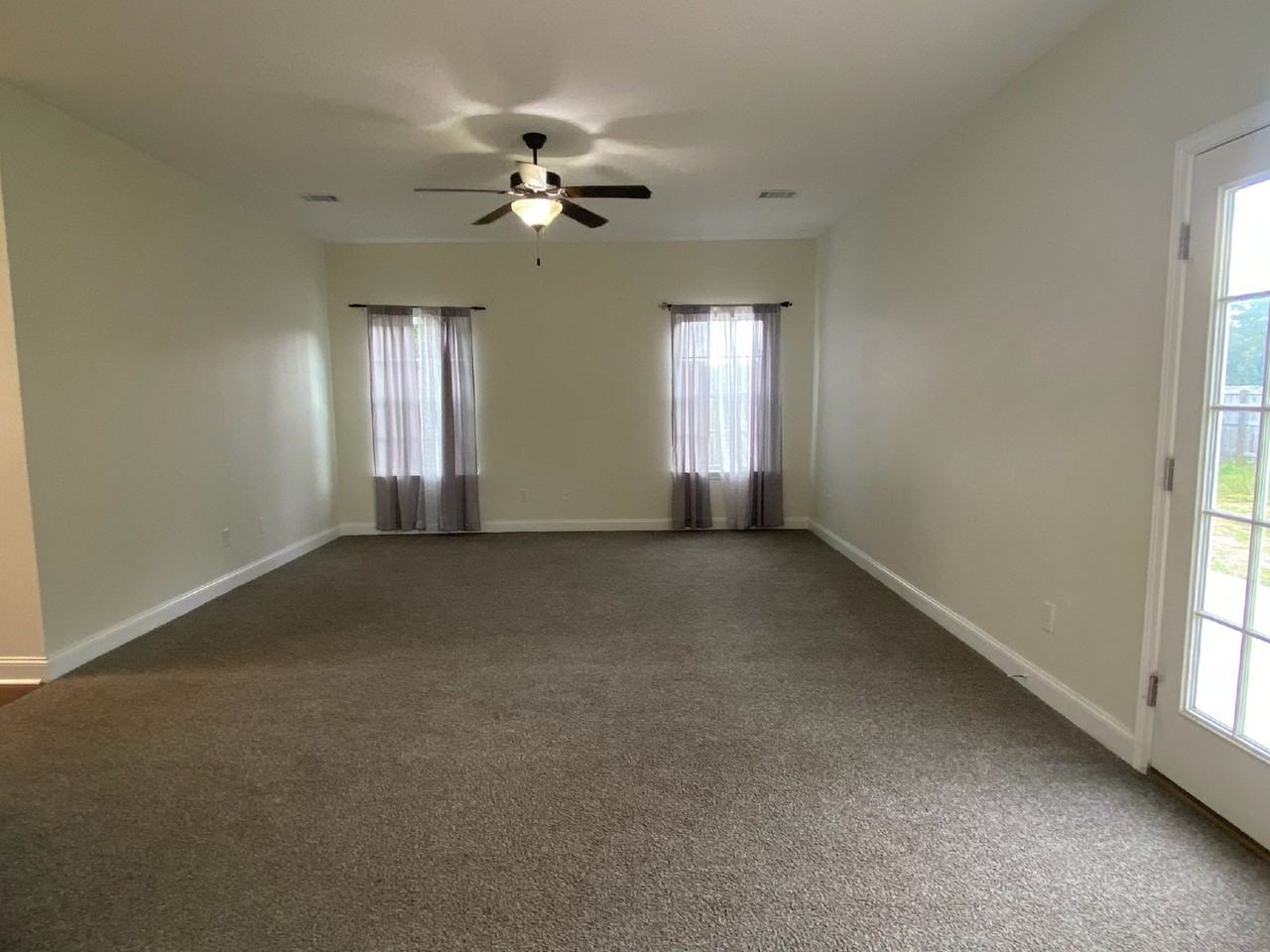 297 Alcott Cir - Photo 5 of 16