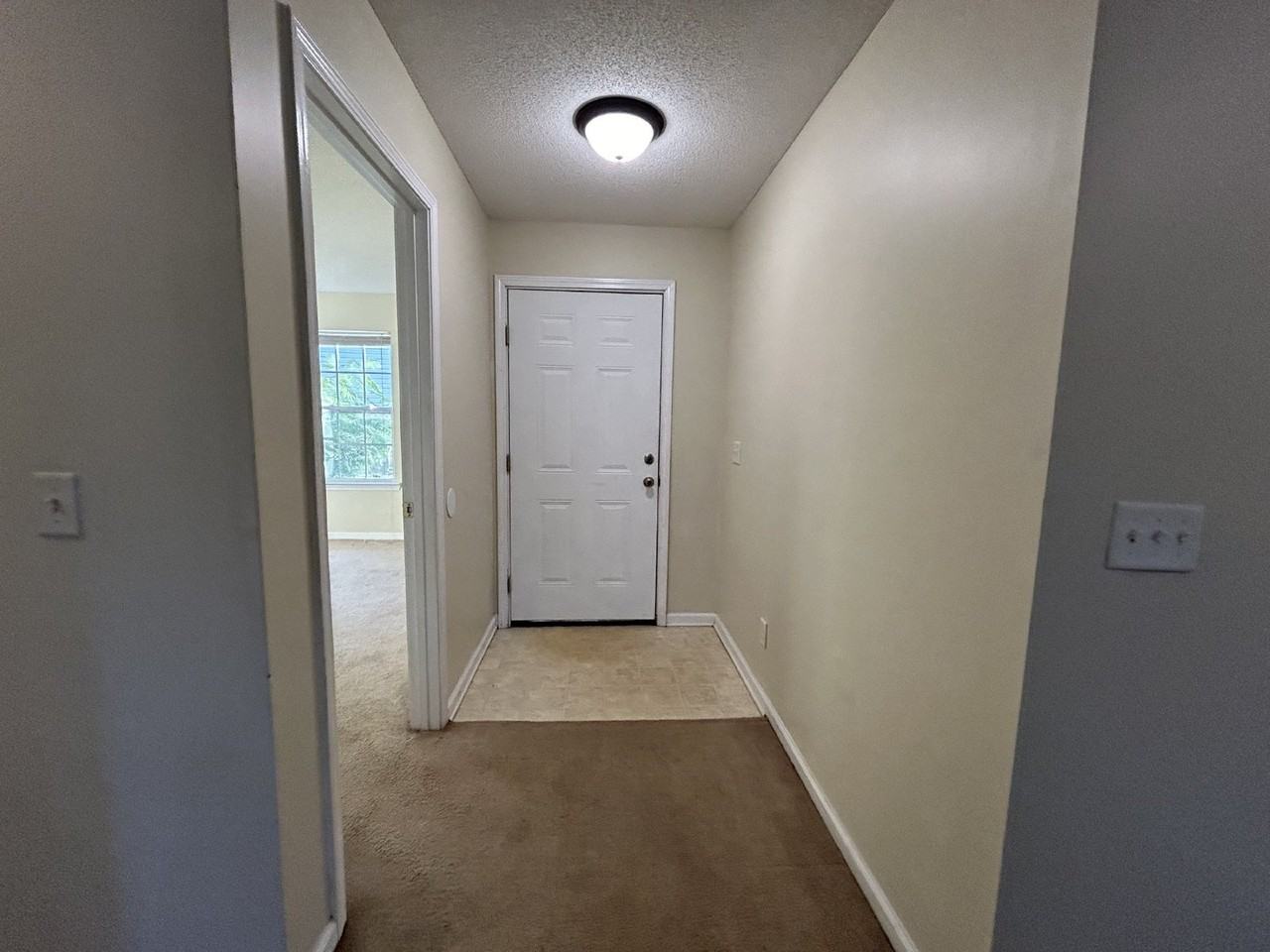 101 Hall St - Photo 3 of 11