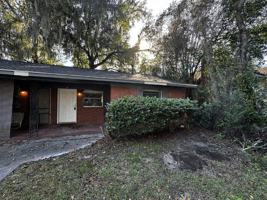 featured image of 17 Hampstead Ave