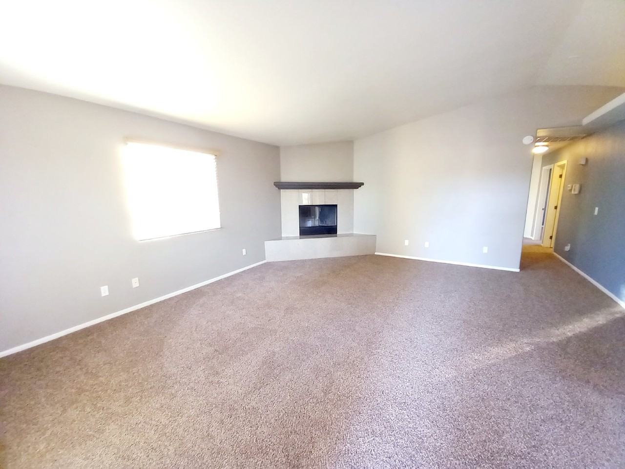 6574 Pine Spring Ave - Photo 4 of 40