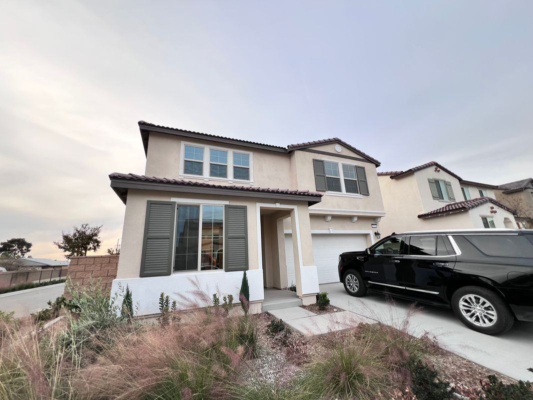 762 S Sumac Ln - Photo 2 of 25