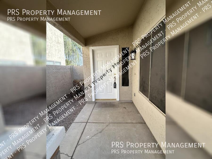 1323 S Porter St - Photo 3 of 41