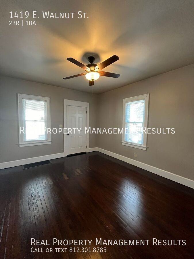 1419 E Walnut St - Photo 3 of 12