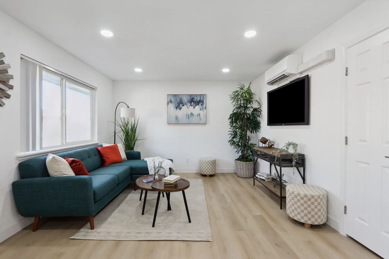 Gunrock Apartments - Photo 2 of 39