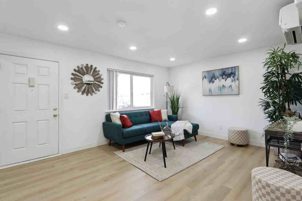 Gunrock Apartments - Photo 6 of 39