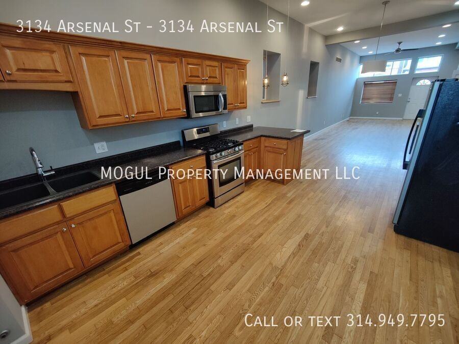 3134 Arsenal St - Photo 2 of 16