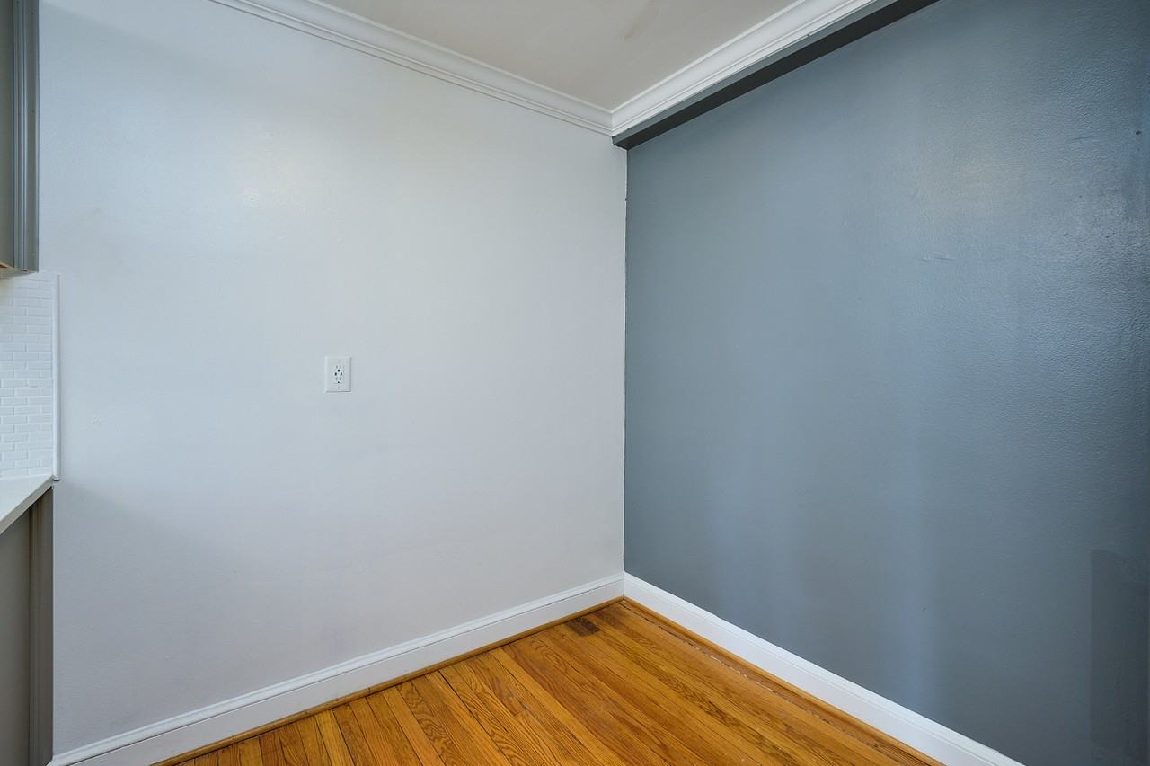 3925 Davis Pl Nw #206 - Photo 5 of 18