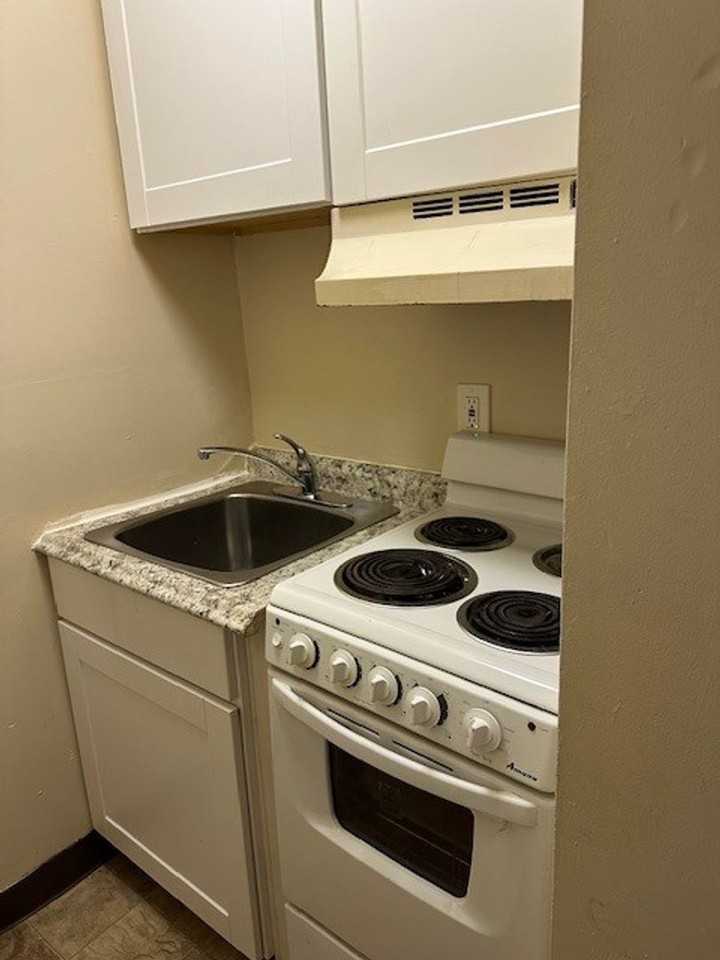 213 N 2nd St #A6 - Photo 4 of 6