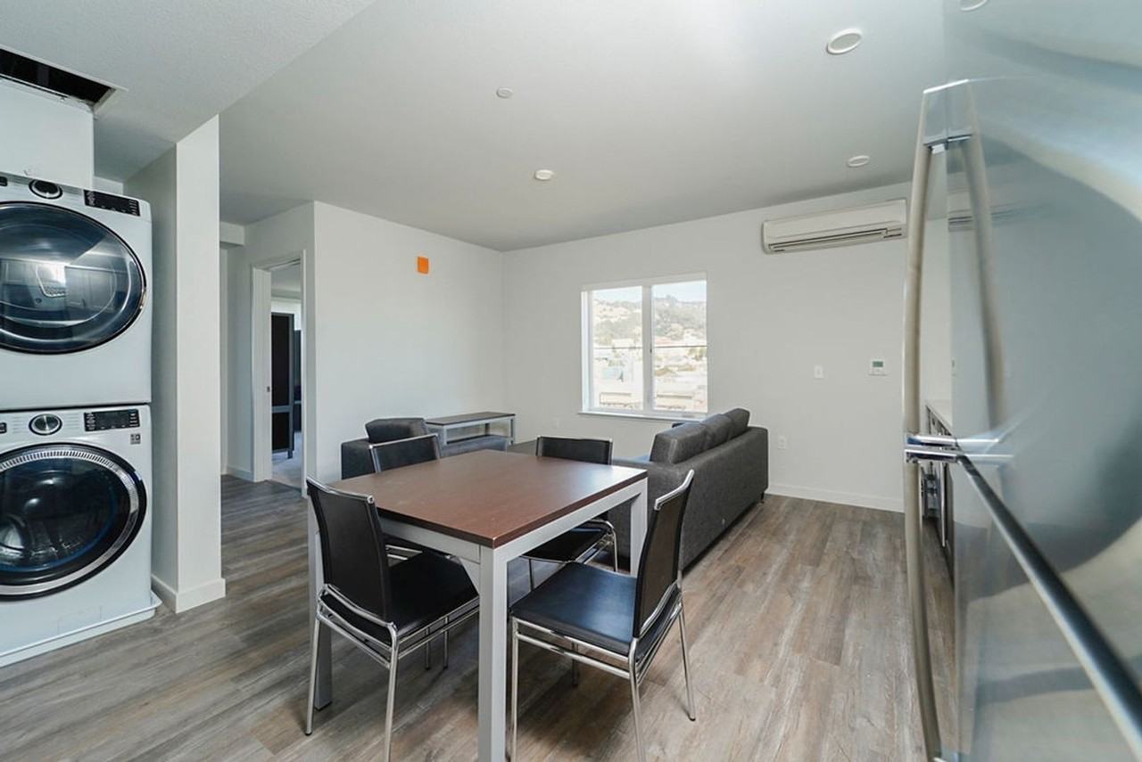 Berkeley's NEWEST Secret Retreat! Experience The Lair! Deluxe Furnished Brand New Apartments! Near UC Berkeley! - Photo 4 of 32