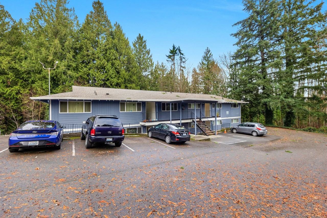 Quiet, Pet - Photo 6 of 9