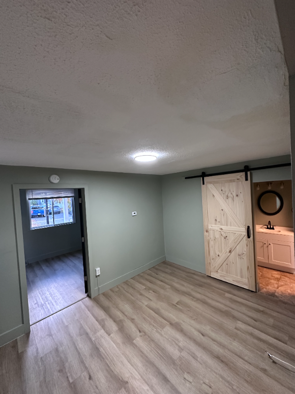 394 University Ave #2 - Photo 3 of 14