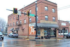 featured image of 615 Sw Evergreen Ave