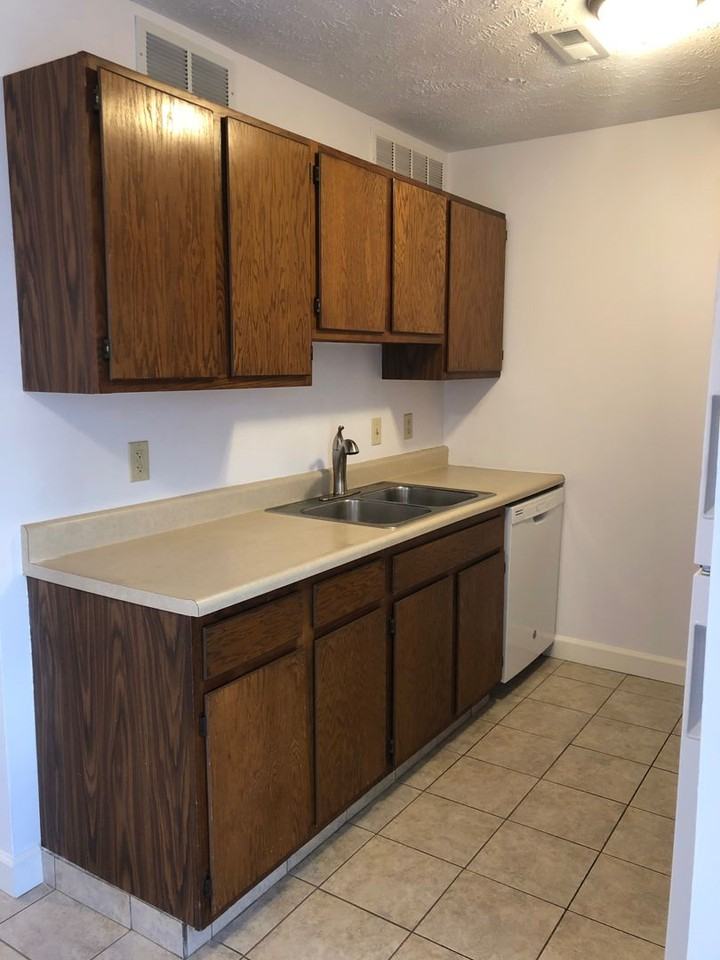 1843 Whittier St - Photo 3 of 19