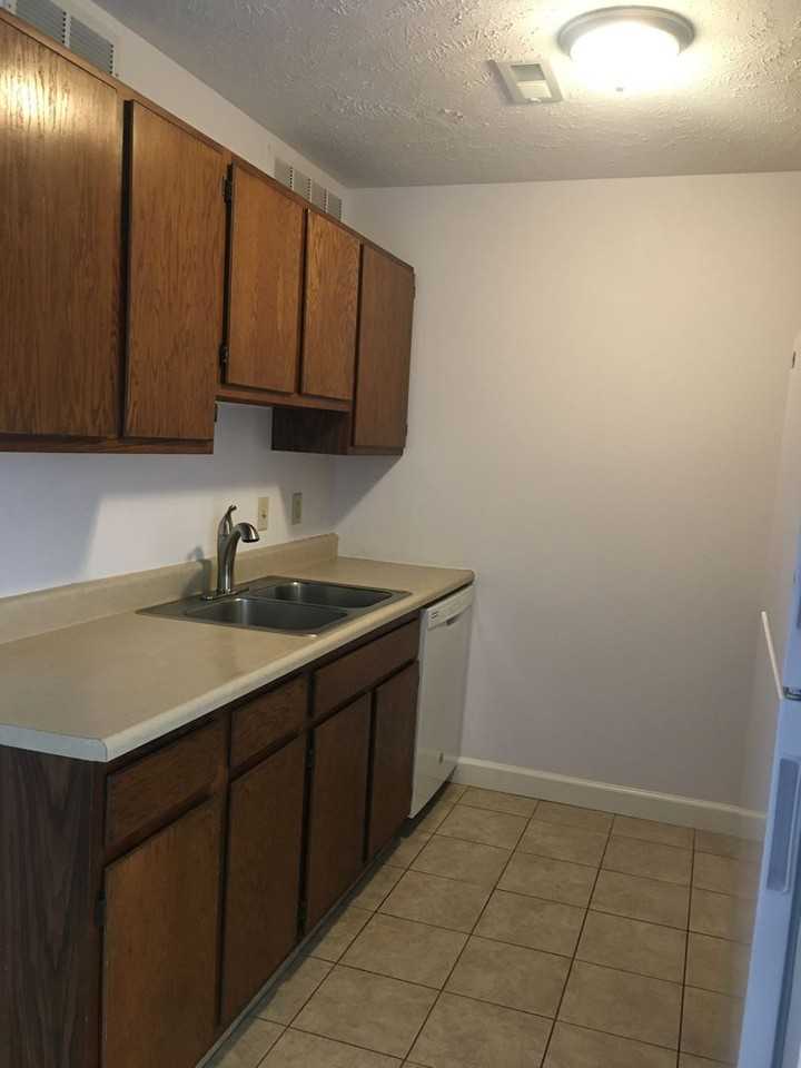 1843 Whittier St - Photo 5 of 19