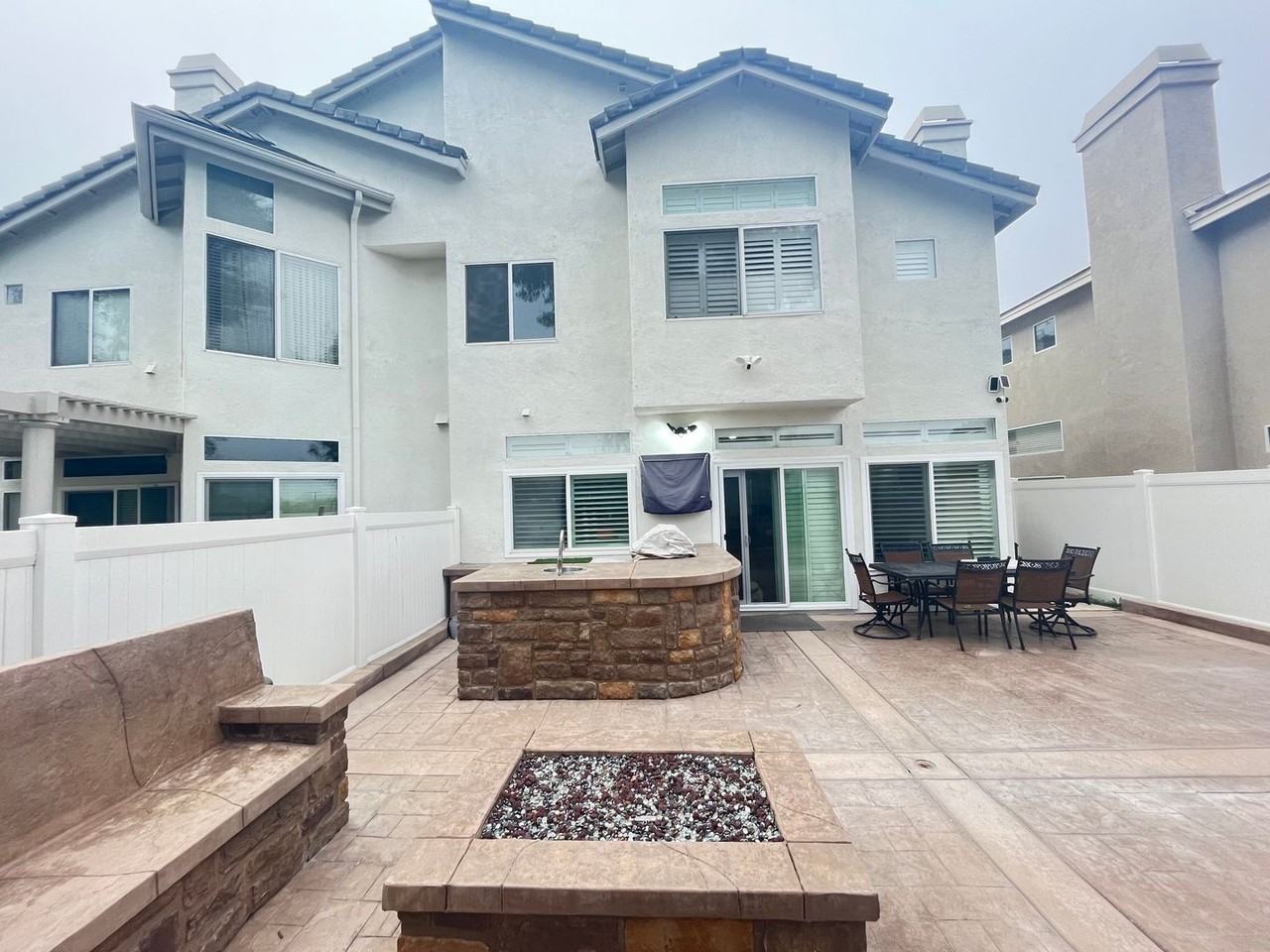 916 S Flintridge Way - Photo 2 of 21