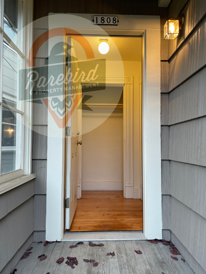 1808 Se Morrison St - Photo 3 of 19