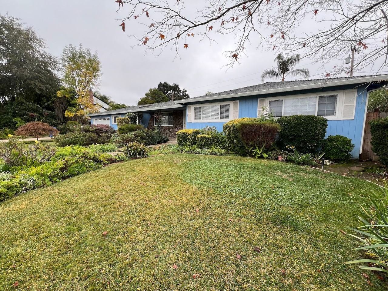 1096 Arnott Way - Photo 2 of 40