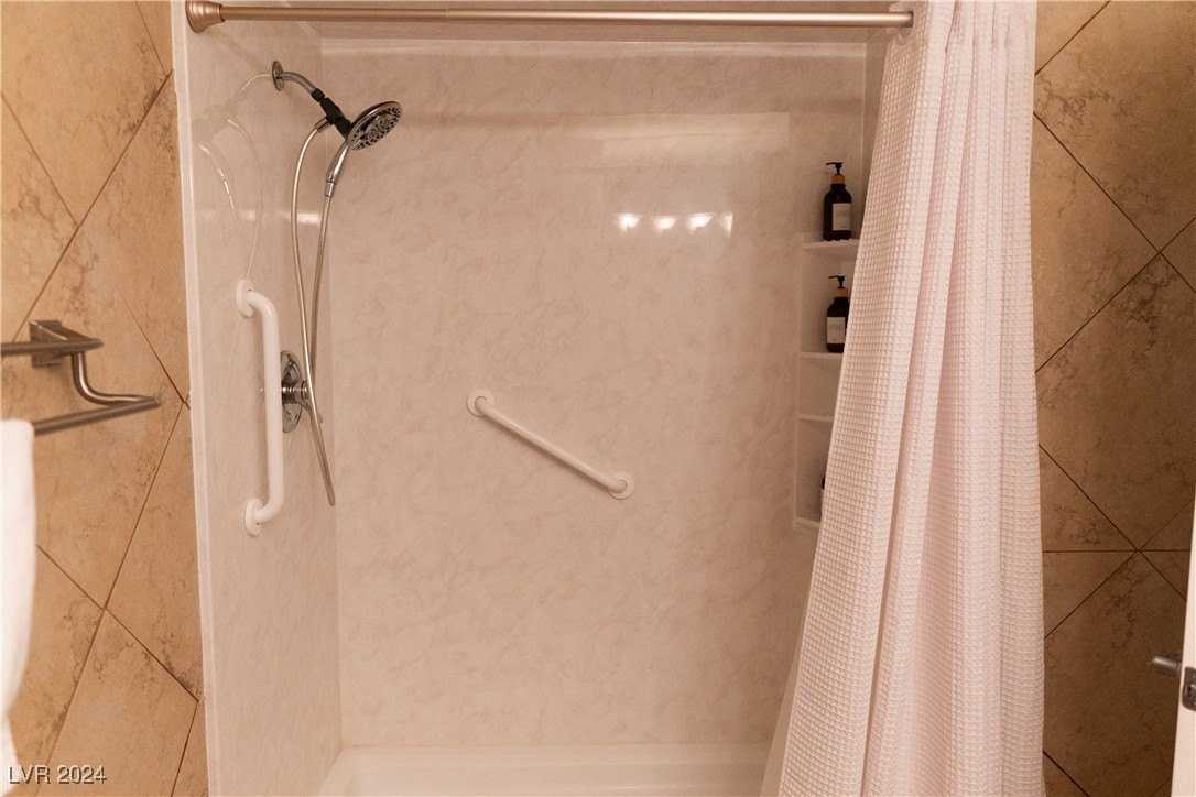 3151 Camel Back Dr - Photo 4 of 22