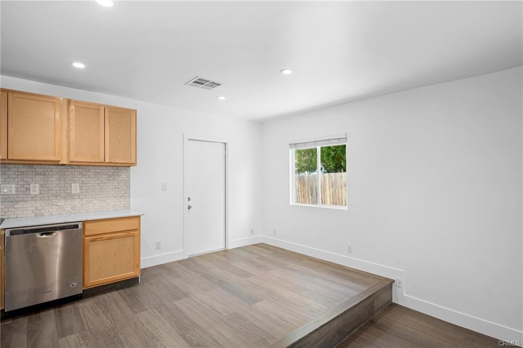 18824 Arminta St - Photo 2 of 8