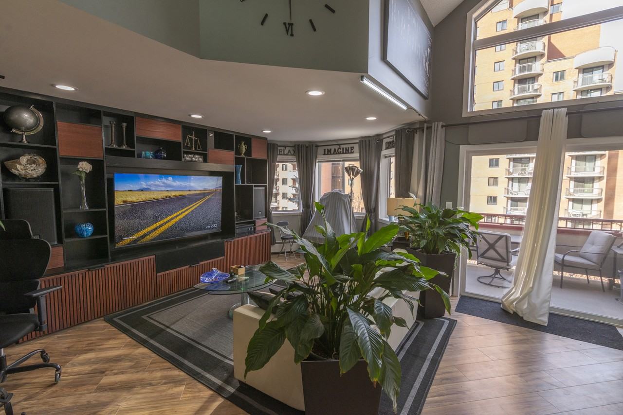 777 3 Avenue SW - Photo 2 of 6