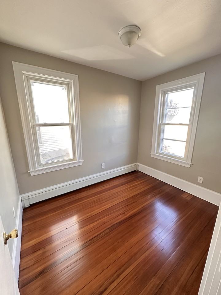 Congress Ave #1 - Photo 3 of 9