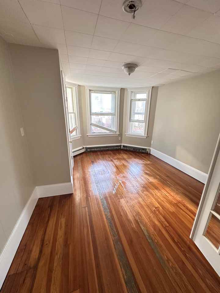 Congress Ave #1 - Photo 6 of 9