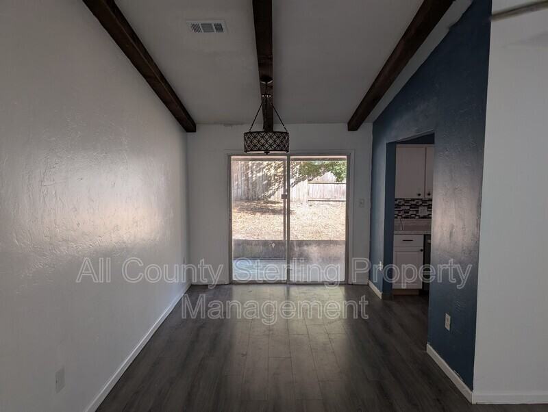 2691 Se 31st St - Photo 3 of 9