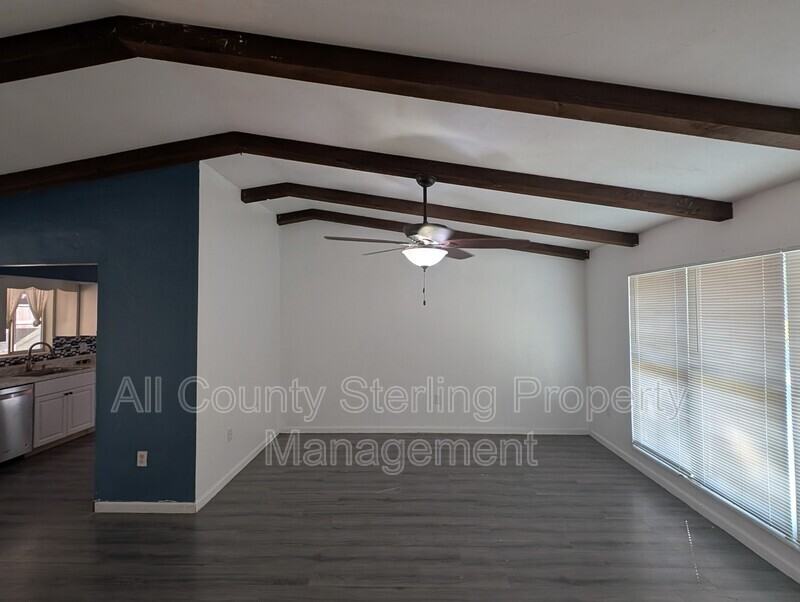 2691 Se 31st St - Photo 7 of 9