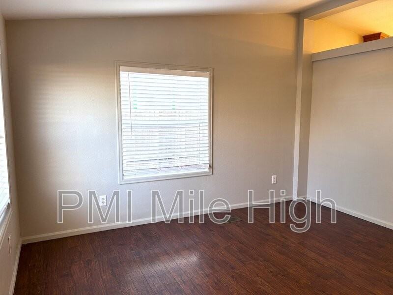 9141 Camenisch Way - Photo 3 of 24