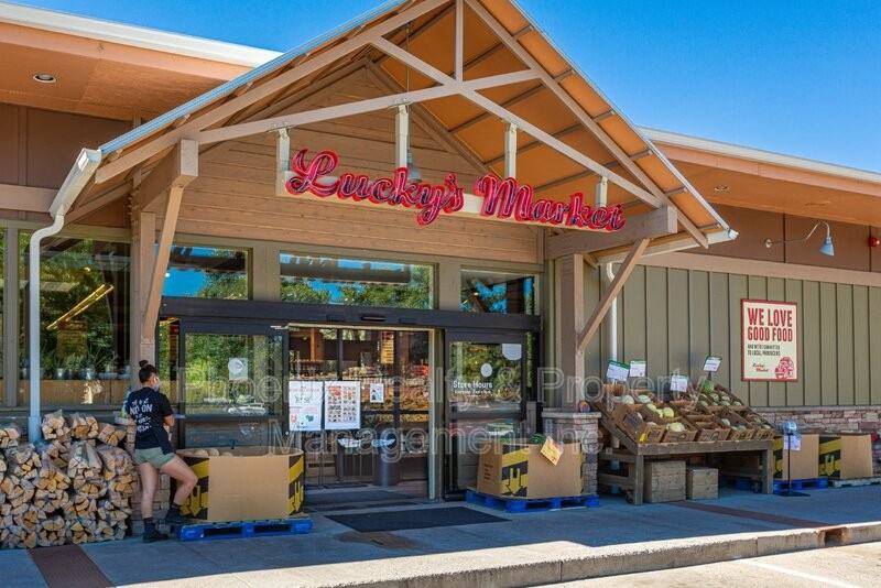 1237 Elder Ave #6 - Photo 2 of 26