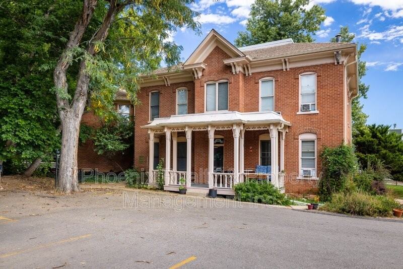 1237 Elder Ave #6 - Photo 4 of 26