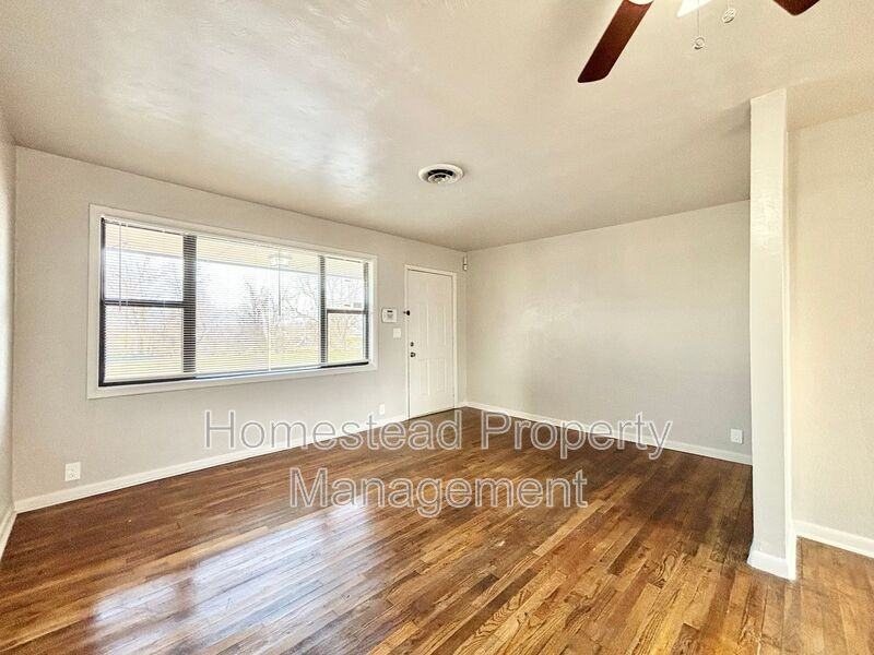 1524 Ne 29th St - Photo 7 of 15