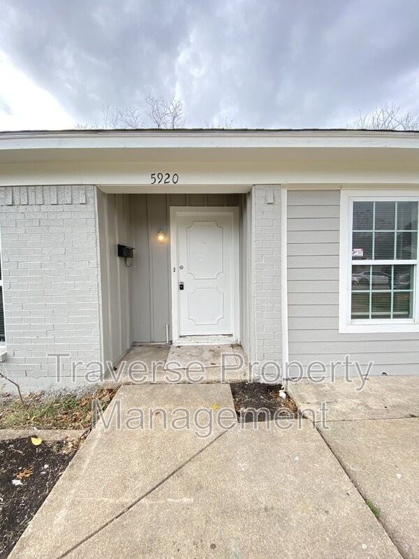 5920 Jennie Dr - Photo 3 of 30
